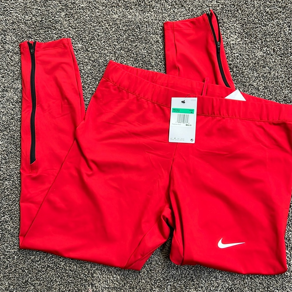 Women’s Nike Dri Fit Joggers XL